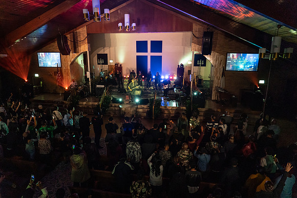 Israel Houghton0081