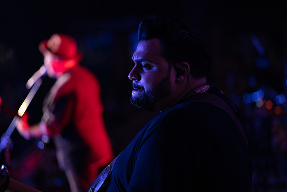 Israel Houghton0095