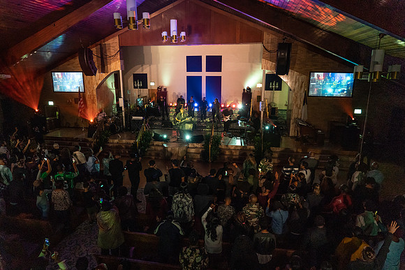 Israel Houghton0082