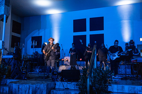 Israel Houghton0028