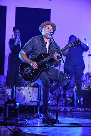 Israel Houghton0052