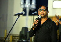 Israel Houghton0011