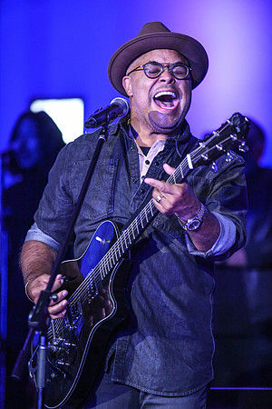 Israel Houghton0026